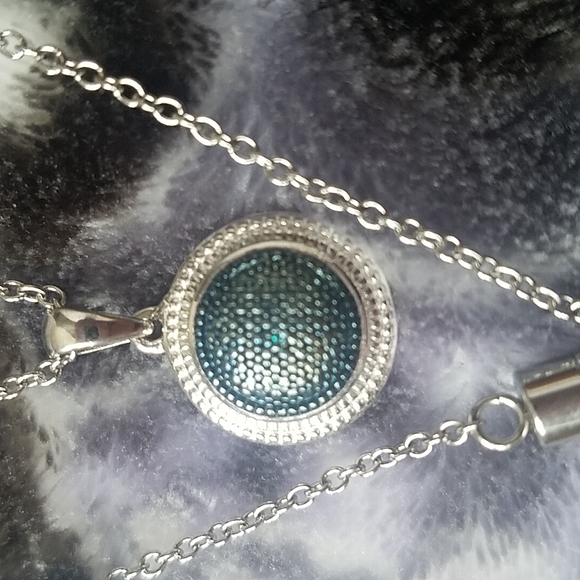 925 Sterling Silver pendant & SS necklace - Picture 4 of 7